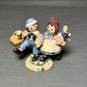 Enesco Raggedy Ann and Andy How Nice to Have Such a Happy Sunny Friend Figurine